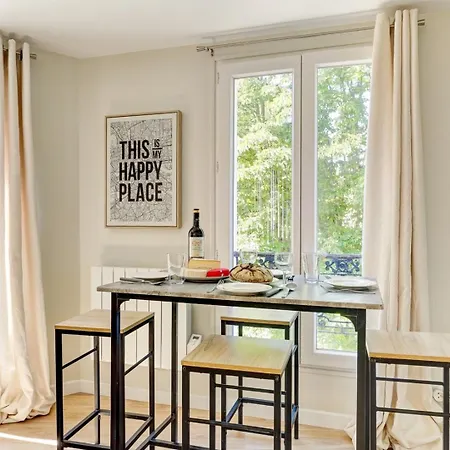 Bluestay 23 - Superb In *